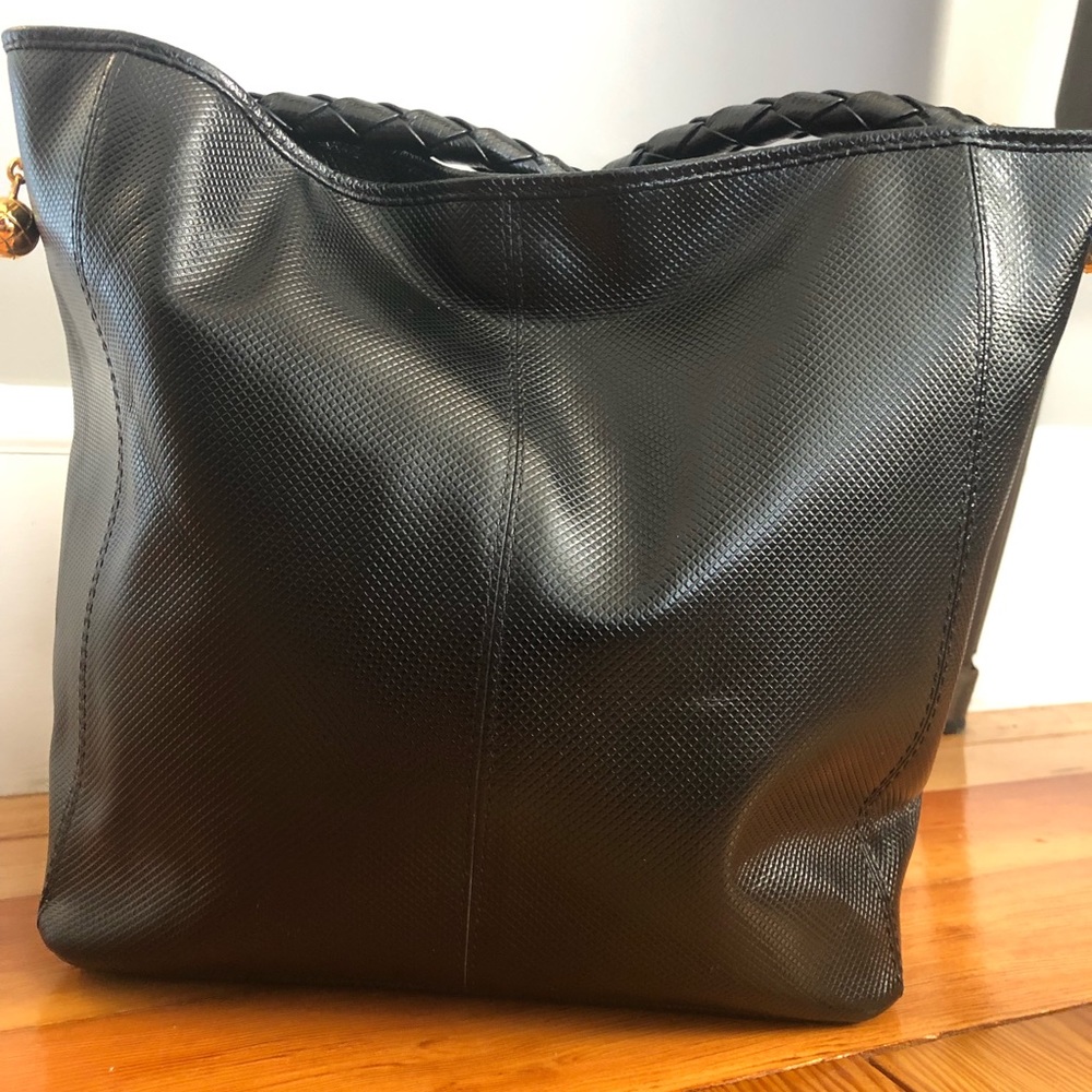 Bottega Veneta Black Bucket Shoulder Bag - Picture 7 of 15
